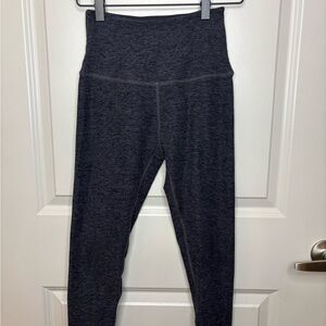 Beyond Yoga Spacedye high waisted dark grey capri leggings size S
